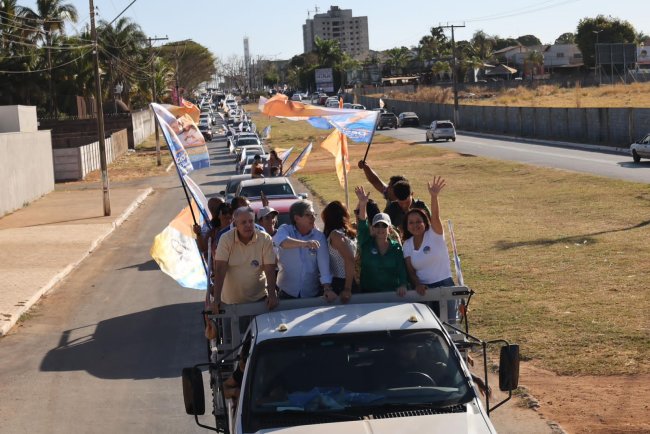 Carreata de Décio do Ideal reúne mais de 1.700 veículos em Formosa-Go diz organizadores.