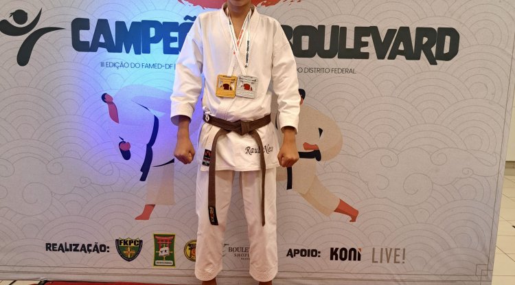 Com apenas 14 anos, adolescente morador de Posse-Go , conquista medalha de ouro  durante campeonato de karatê em Brasília.