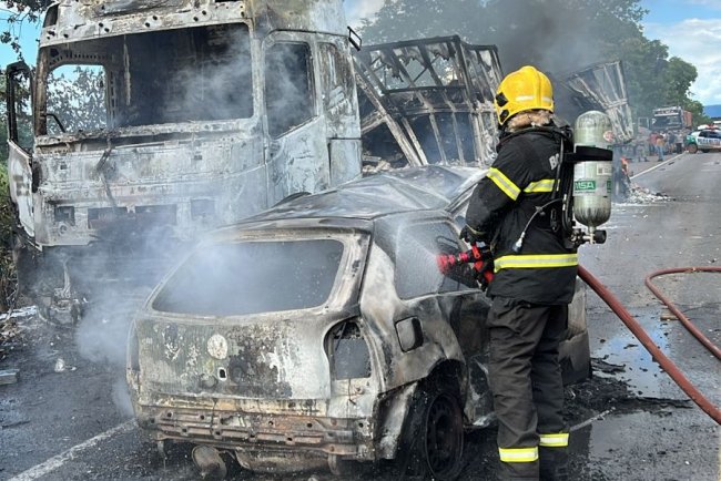 Tragédia; Grave acidente deixa duas pessoas mortas na BR-020 em Vila-Boa/GO.