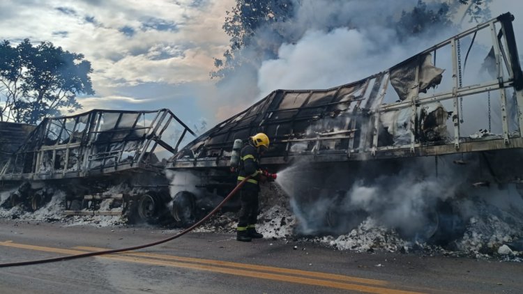 Tragédia; Grave acidente deixa duas pessoas mortas na BR-020 em Vila-Boa/GO.