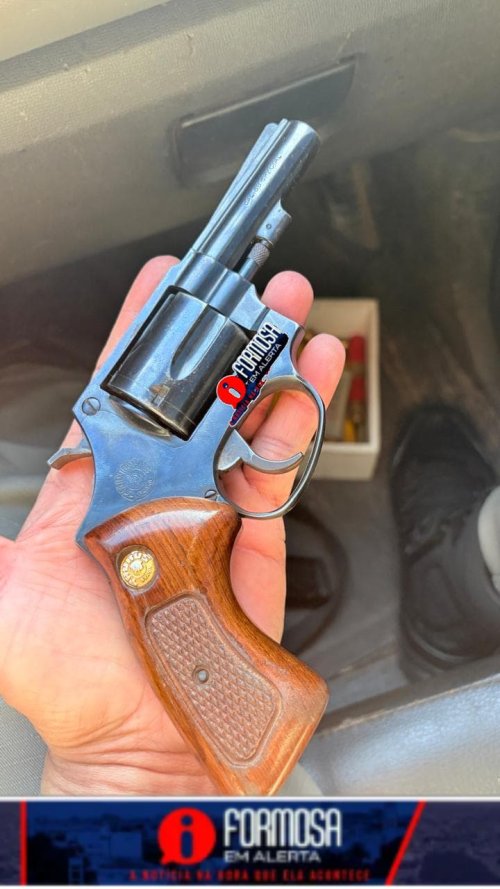 Após denúncia de tráfico de drogas, Batalhão Rural  prende homem com armas e várias munições em Assentamento de Formosa-Go.